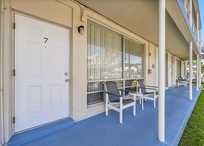 Holiday Isle Yacht Club Fort Lauderdale